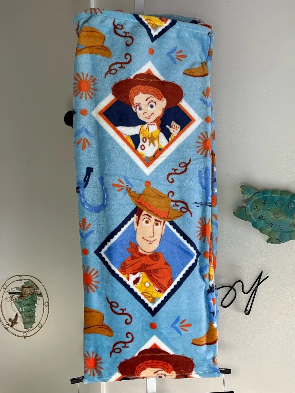 NEW Disney Pixar Toy Story Jessie Woody Buzz Bullseye Throw Blanket 50x70 VIRAL